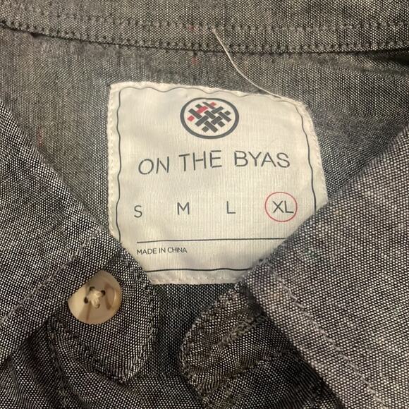 On the Byas Mens Short Sleeve Button up Shirt Aztec western print pocket - Picture 4 of 7